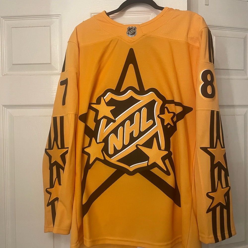 Drew House x  NHL Star Jersey in Yellow and Black